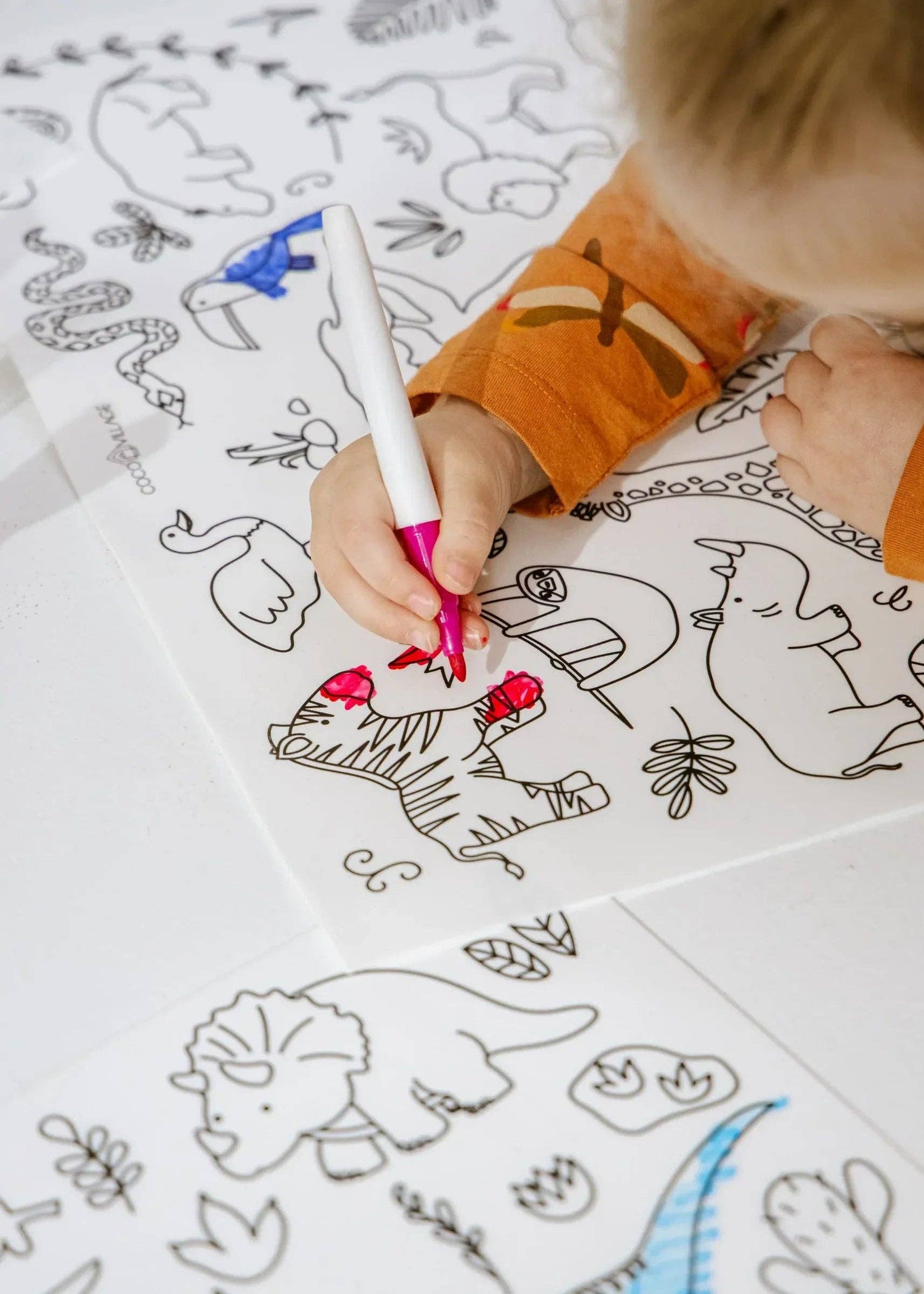 Set of 4 Silicone Washable Coloring Placemats & Markers